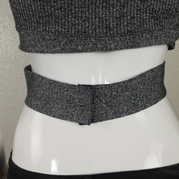 Crop top - Picture 2 of 5